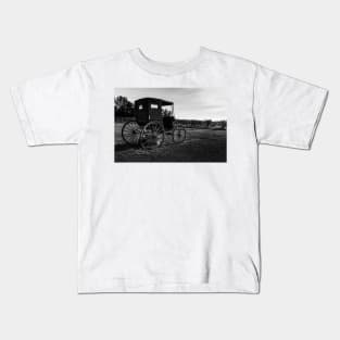 Old Horse Buggy BW 4 Kids T-Shirt